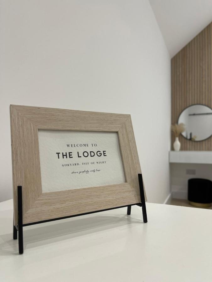 The Lodge Hideaway In Cowes Gurnard Exterior foto